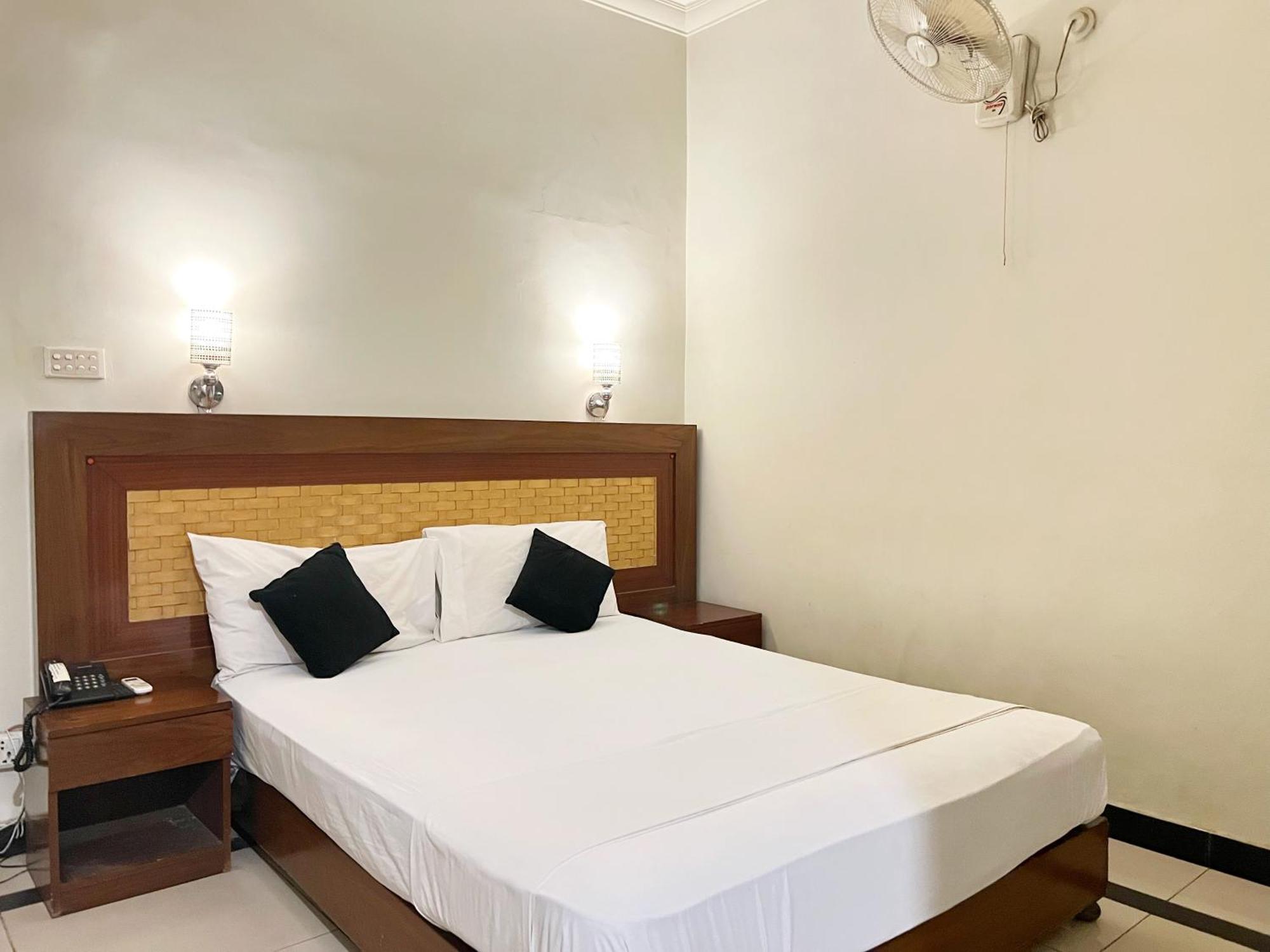 The Grand Hotel Multan Exterior foto