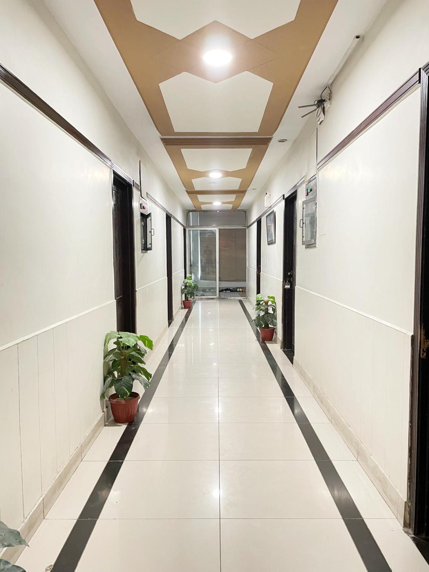 The Grand Hotel Multan Exterior foto