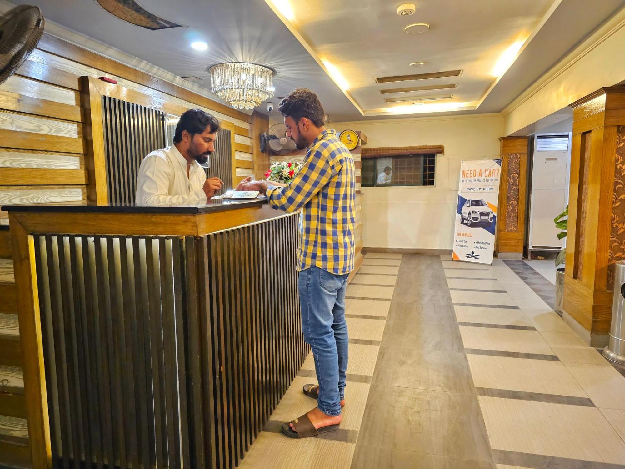 The Grand Hotel Multan Exterior foto