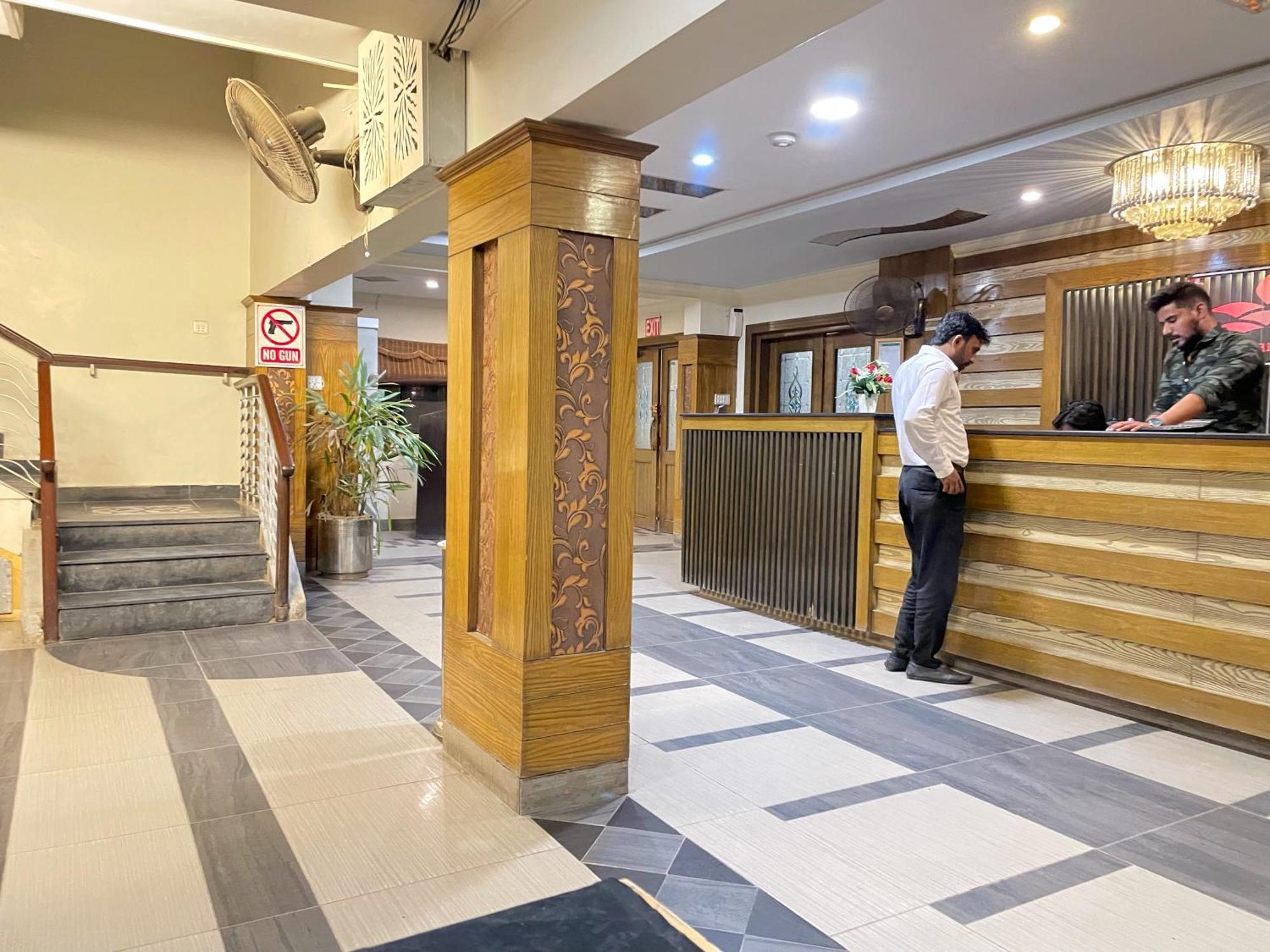 The Grand Hotel Multan Exterior foto