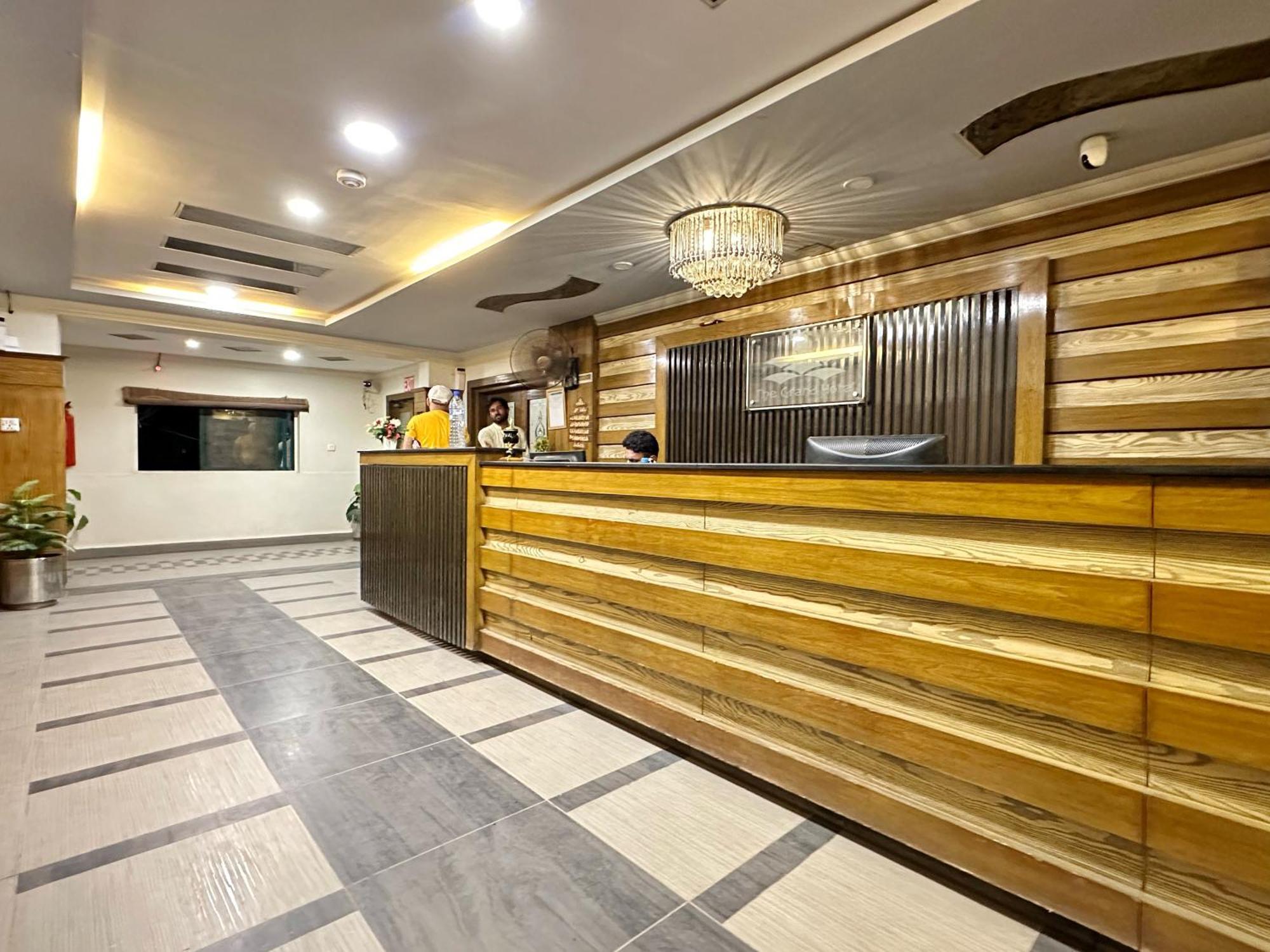 The Grand Hotel Multan Exterior foto